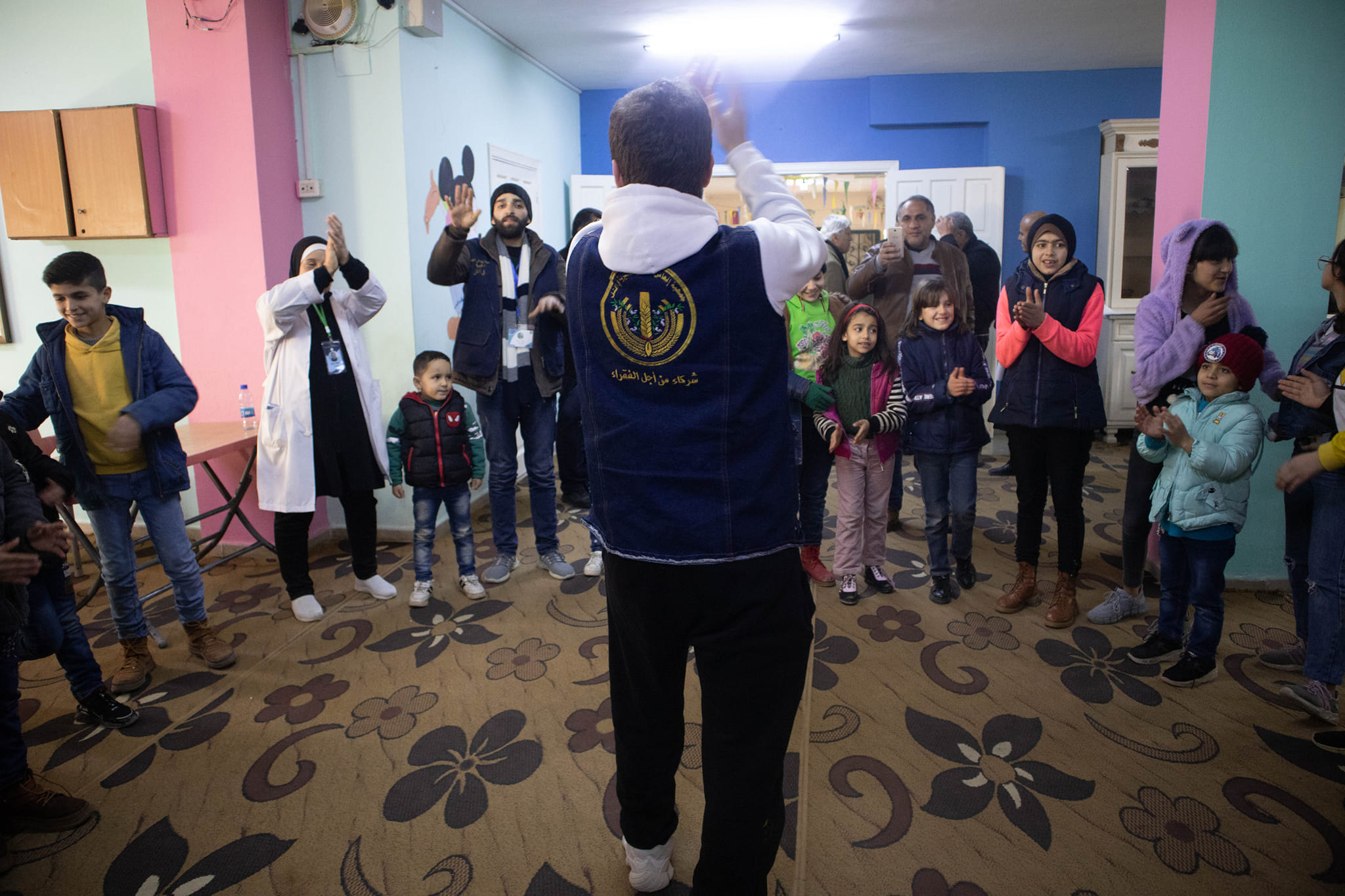 أثناء الإشراف على توزيع تبرعاتكم في مدينة اللاذقية🙏